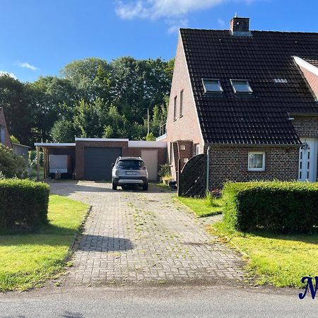 Ferienwohnung Gerhards Esens Bagian luar foto