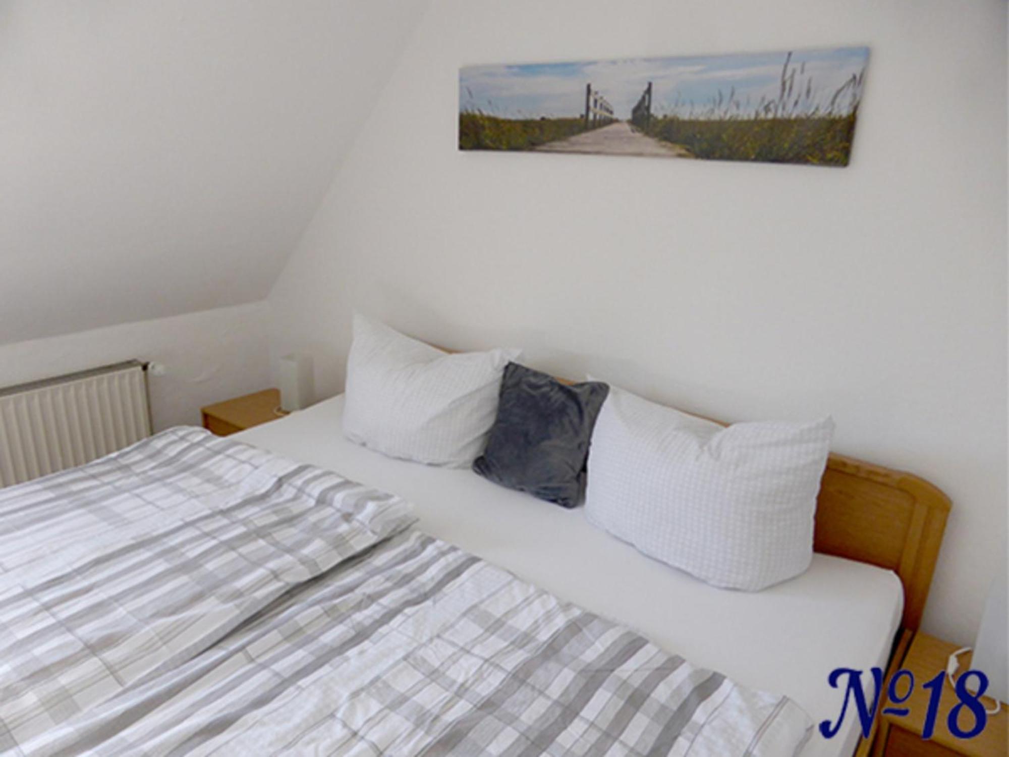 Ferienwohnung Gerhards Esens Bagian luar foto